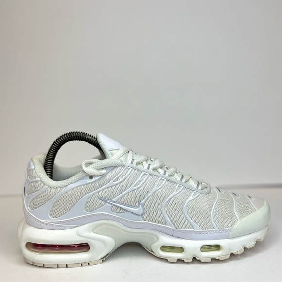 Nike Air Max Plus Womens Triple White 2021 DM2362-100 Sz 7.5M No Box Excellent - Picture 8 of 14